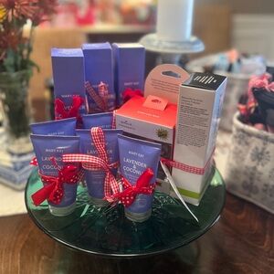 Mary Kay Lavender Coconut Moisturizer Hand  Collection